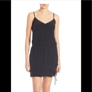 VIX Paula Hermanny. Nick short silk dress